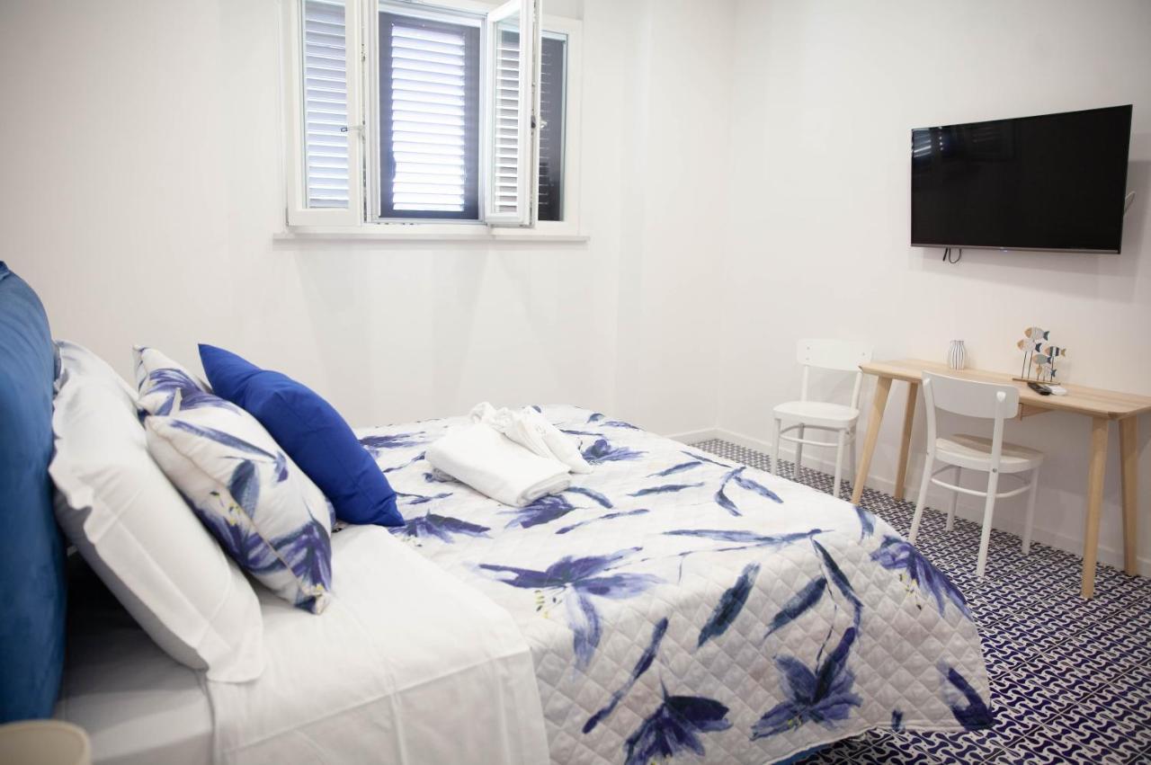 White Blu House - Massa Lubrense Sorrento Appartement Buitenkant foto